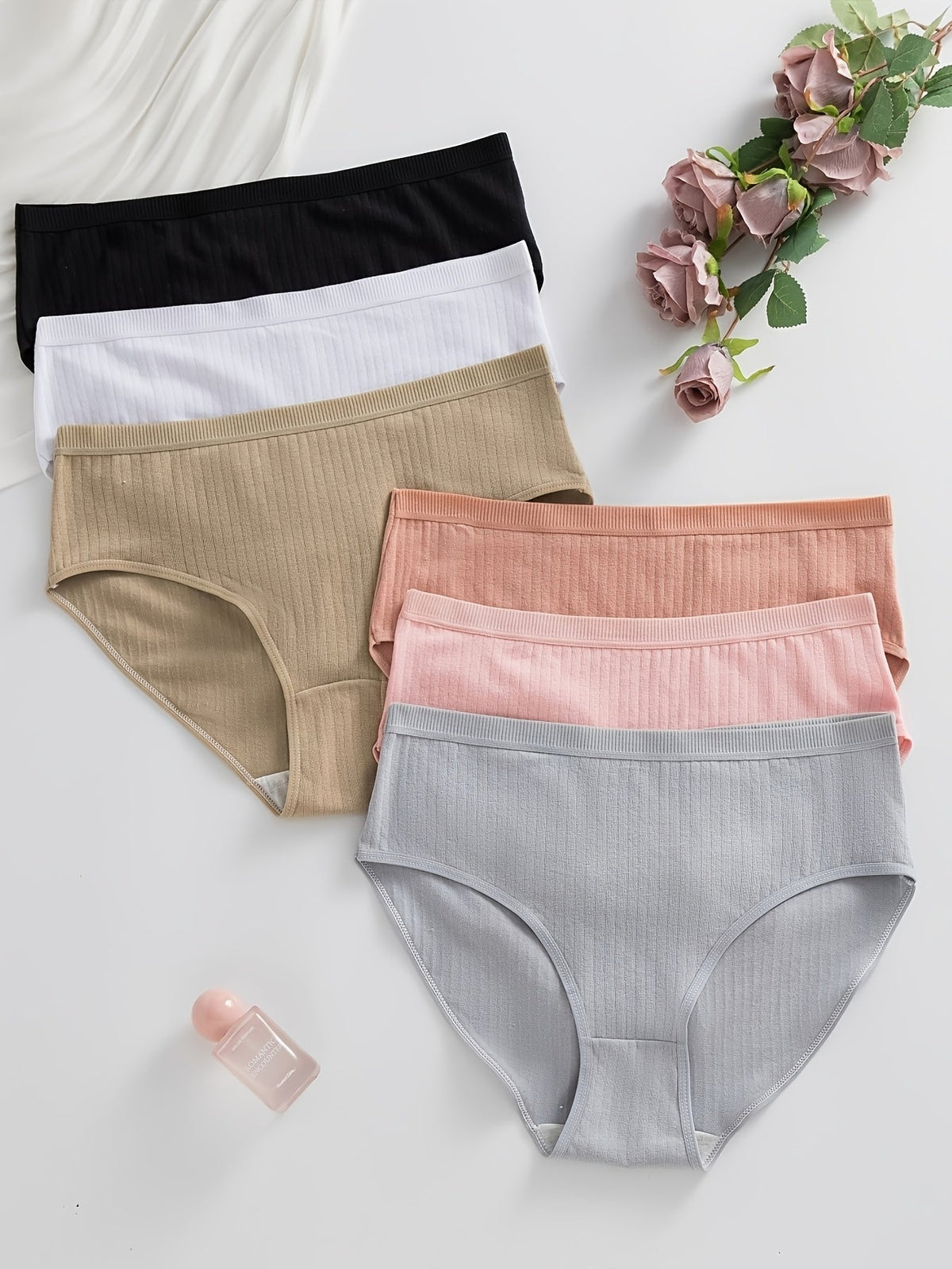 Lot de 6 culottes string côtelées – Sous-vêtements triangulaires pour femmes, doux, respirants et taille mi-haute, texture en maille côtelée, couleurs unies, culottes quotidiennes adaptées à la maternité