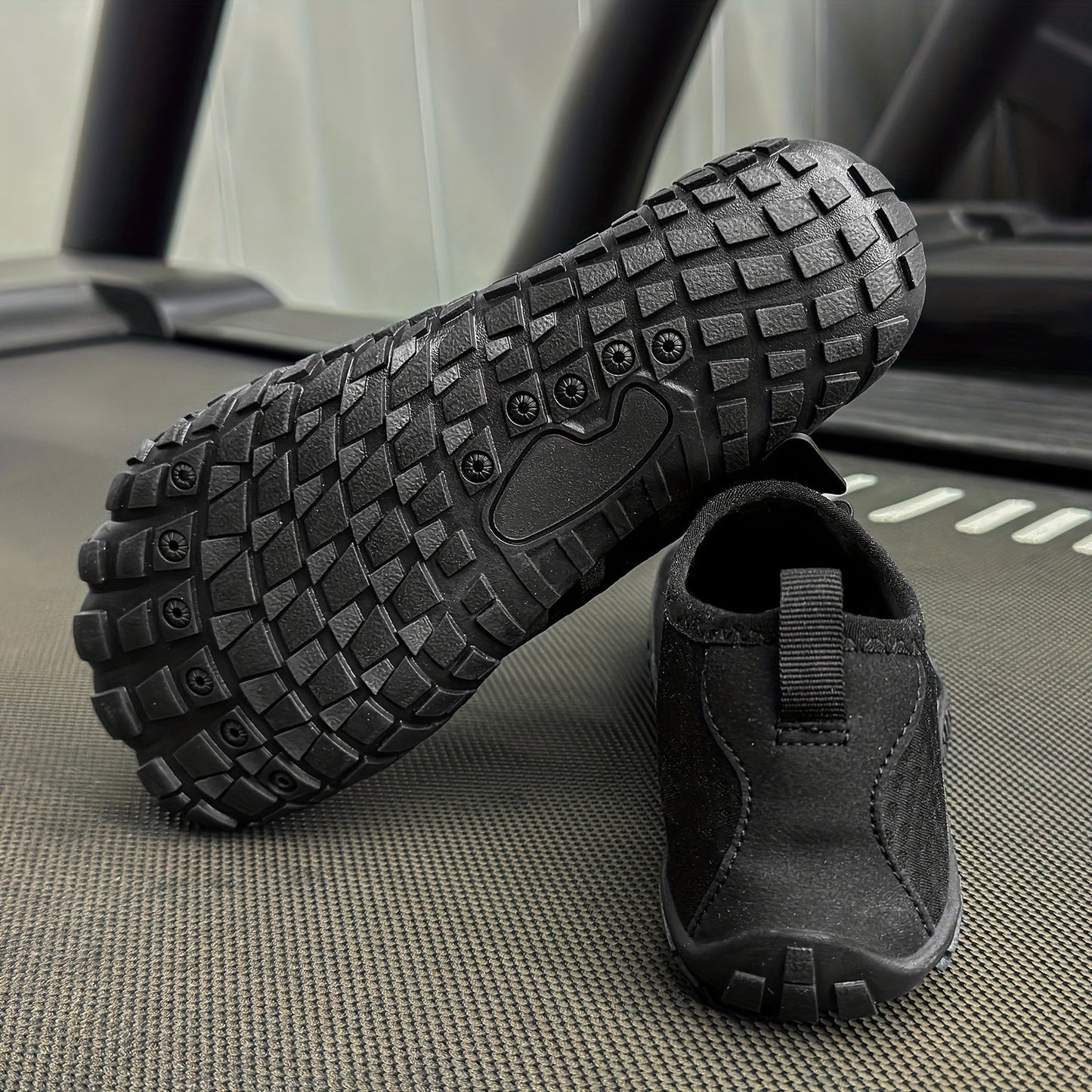 Water Shoes Men Women Quick Dry Aqua Shoes for Beach Swimming Yoga Fitness Outdoor, Non-Slip Rubber Sole Lace-Up Round Toe Striped Design, Barefoot Feel Lightweight - US 4.5 to 14