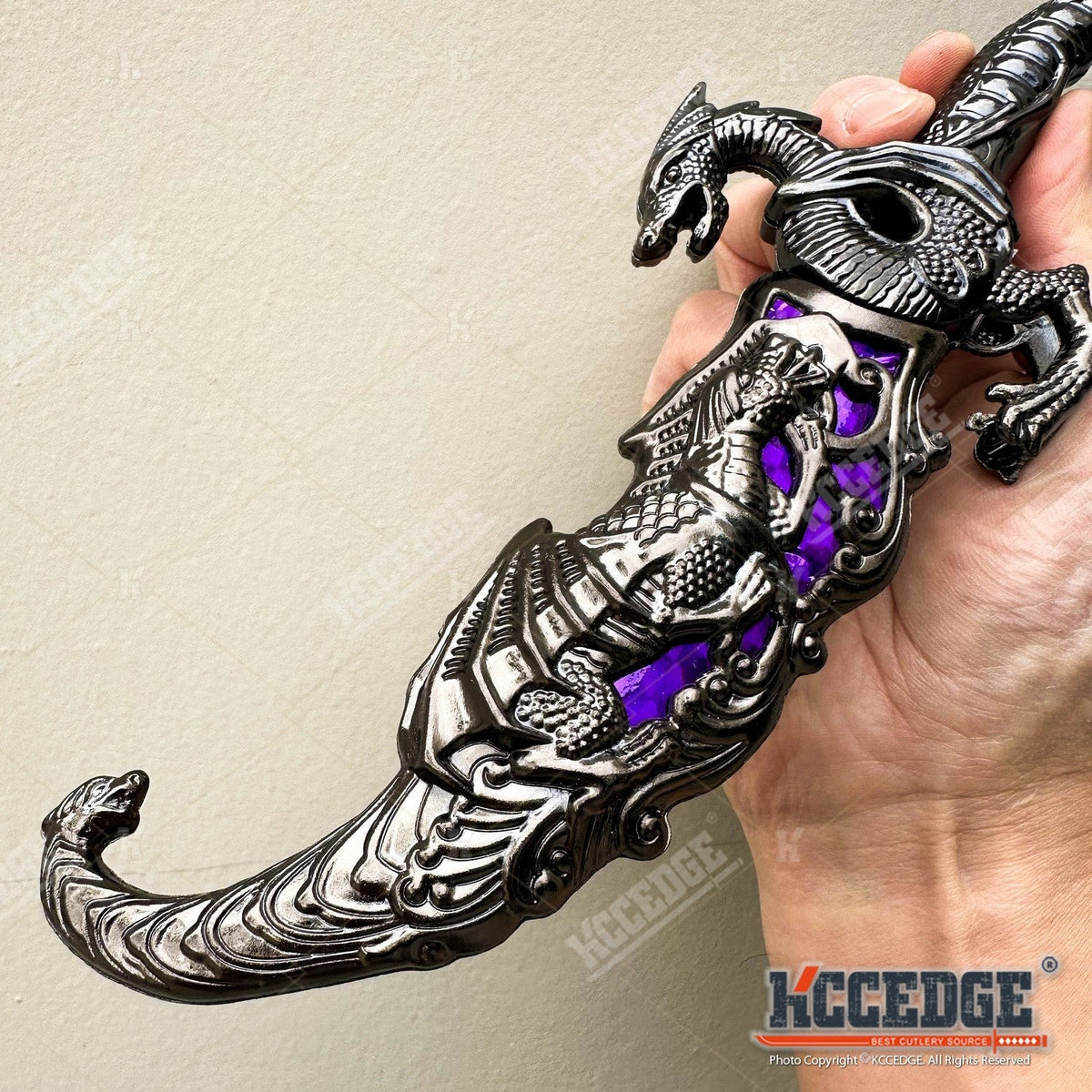 Couteau médiéval fantastique à lame fixe avec fourreau, 23 cm – Acier inoxydable 440 non tranchant, accessoire de cosplay, réplique historique, objet de décoration, 5 couleurs