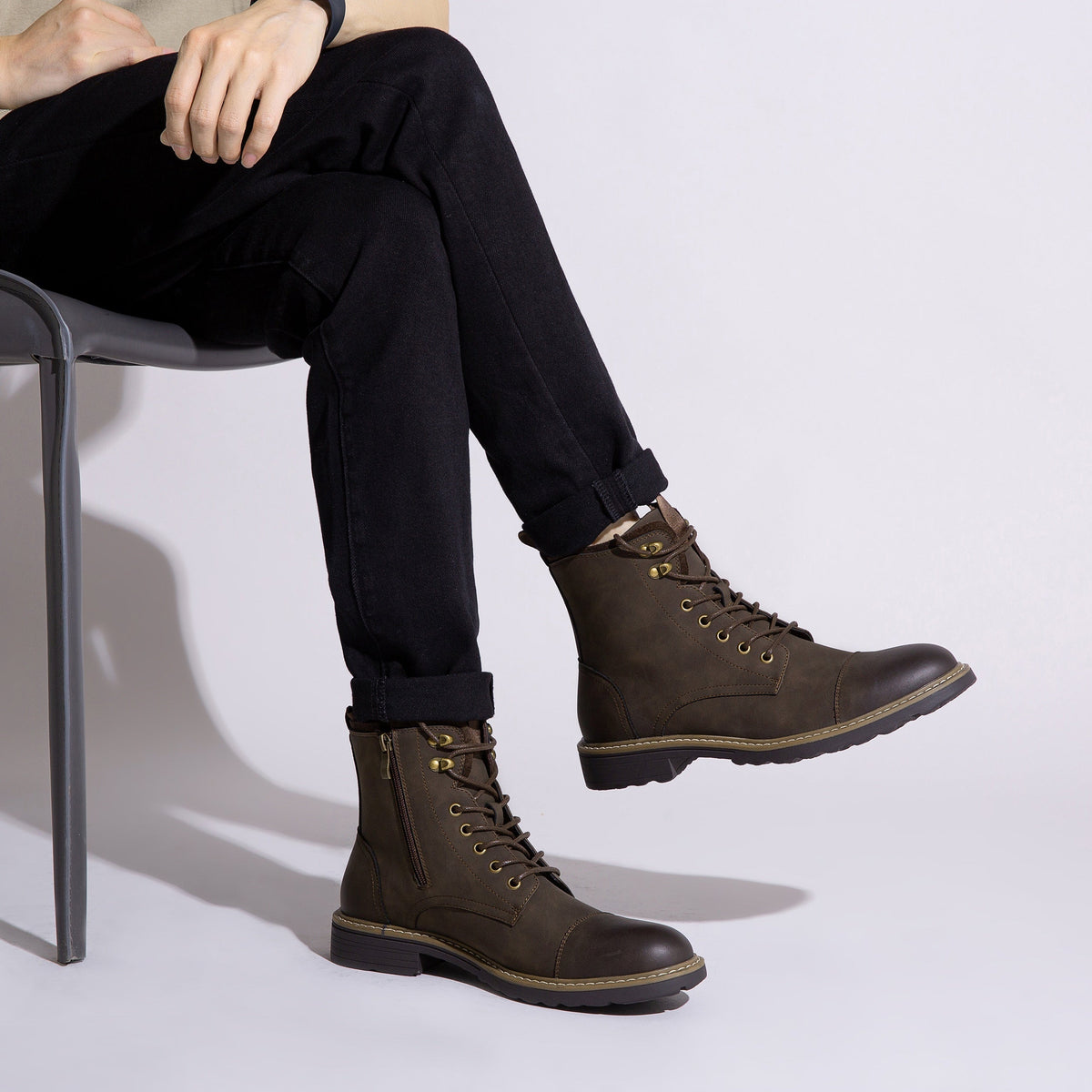 Bottes Chukka de moto pour homme – Bottines de ville en cuir véritable à lacets et fermeture éclair avec semelle antidérapante, bout renforcé, semelle intérieure rembourrée respirante, noir et marron | Velora