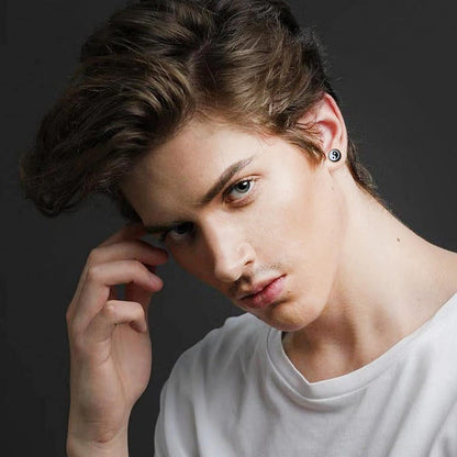 Lot de 16 fausses boucles d'oreilles écarteurs pour hommes et femmes – Clous d'oreilles style plug en acier inoxydable 316L, 8 mm, styles variés noirs et argentés, ensemble de boucles d'oreilles hypoallergéniques, idéal pour un cadeau