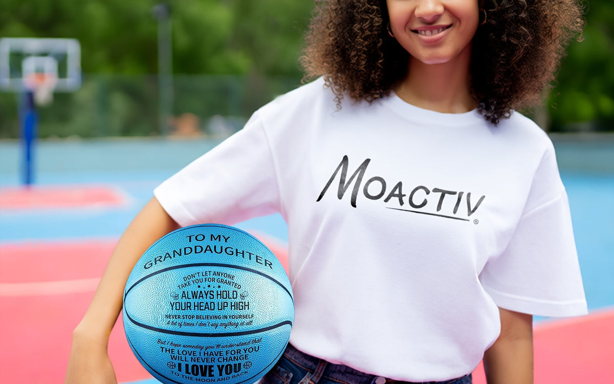 Ballon de basket gravé pour petit-fils et fils – Ballon de basket taille 7 personnalisé et inspirant avec pompe, cadeau de motivation pour anniversaire, Noël, fête, bleu rouge or noir