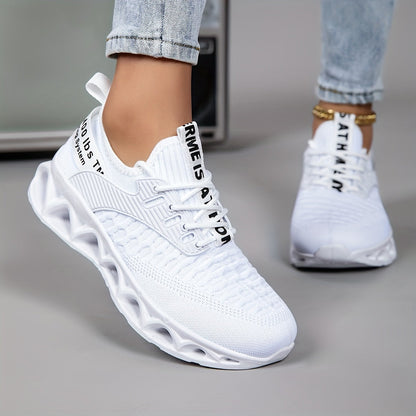 Baskets légères pour femmes, chaussures de marche à lacets en maille respirante avec semelle épaisse, chaussures de course et de tennis décontractées à enfiler, 7 couleurs, tailles US 6-12,5, chaussures d'entraînement tendance et polyvalentes