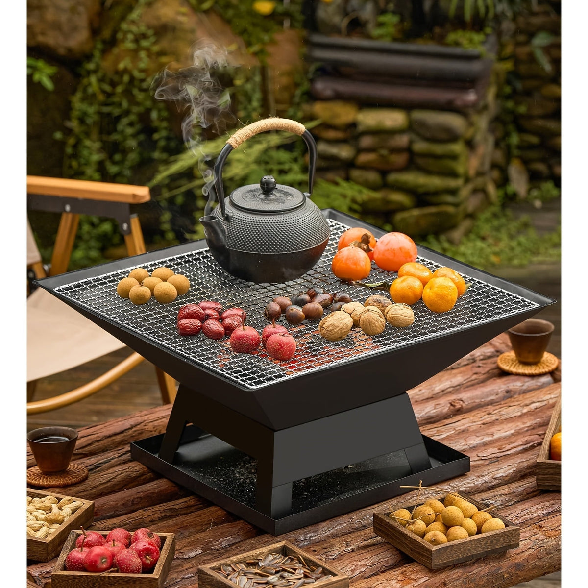 Brasero d'extérieur de 18,5 pouces, foyer robuste à bois avec grille de barbecue, cendrier, couvercle ignifuge et tisonnier – Chauffage de terrasse pour camping, pique-niques et réunions