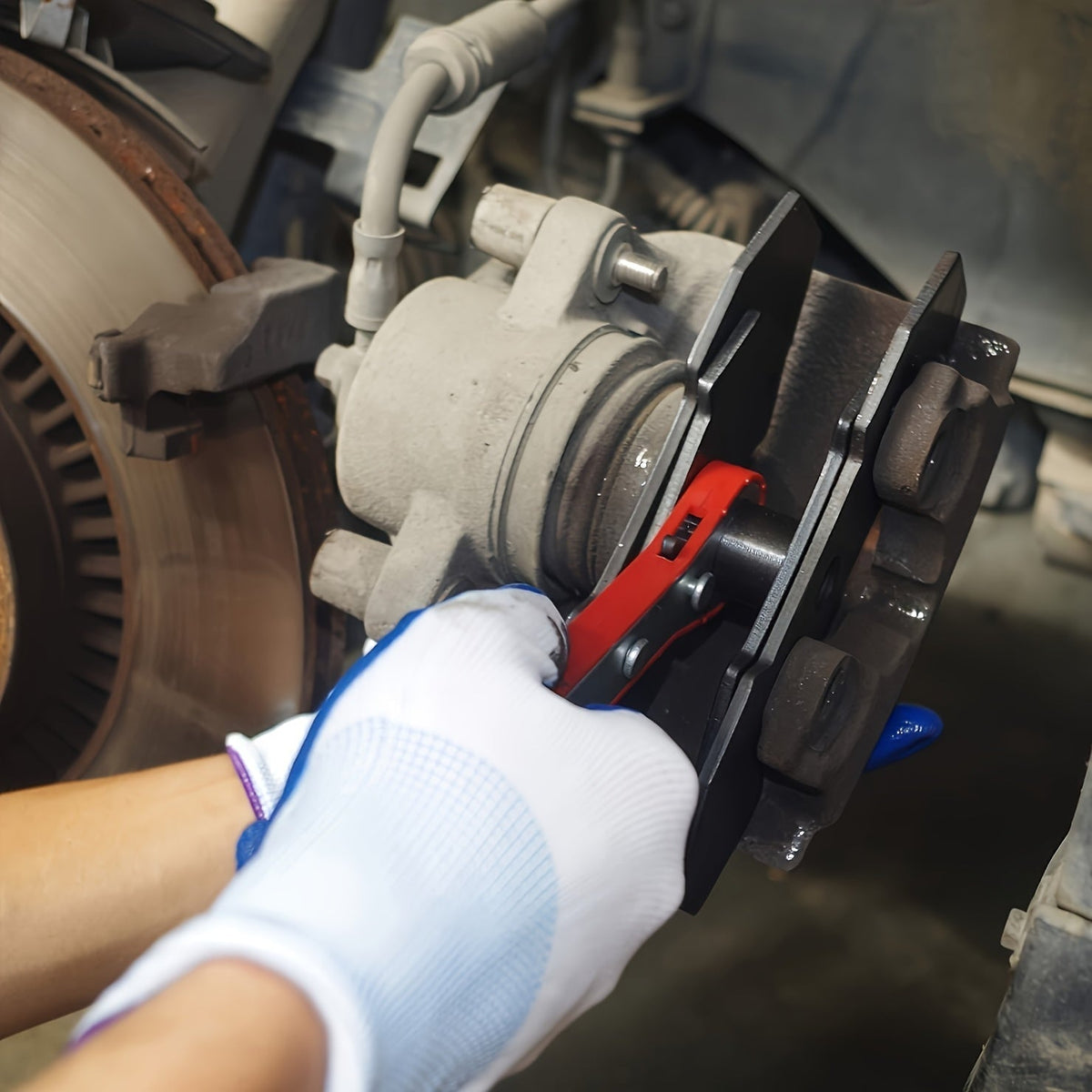 Outil de compression d'étrier de frein à cliquet 360° – Presse écarteur de piston pour étriers de frein à disque fixes et flottants à 2 et 4 pistons, acier allié, 2 entretoises incluses, poignée rouge, outil de réparation automobile