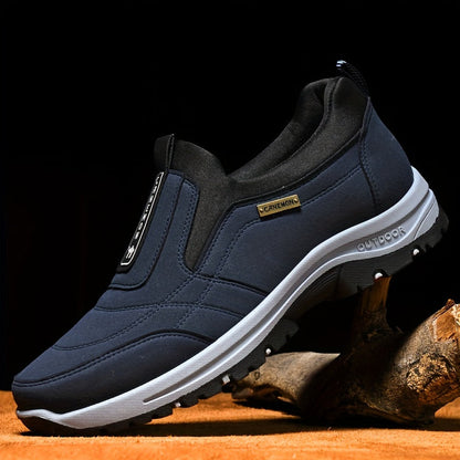 Baskets basses décontractées pour homme à motif lettres, chaussures de sport à enfiler avec semelle intérieure rembourrée – Bout rond confortable pour la salle de sport, le bureau et le quotidien, tailles US 6–11