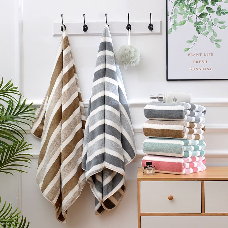 Ensemble de serviettes de bain rayées, absorbantes, à séchage rapide, ultra douces et douces pour la peau, 70 x 140 cm, pour la maison, la salle de bain ou la plage – Disponible en lot de 1 ou 4, plusieurs couleurs au choix