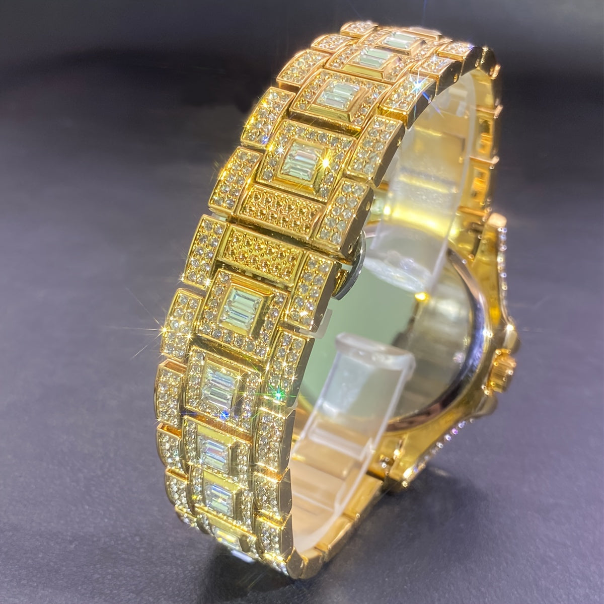 Montre à quartz de luxe avec strass pour hommes et femmes – Montre hip-hop étanche avec date automatique en or et argent, cadran en zircon cubique scintillant, parfaite pour les fêtes et le quotidien
