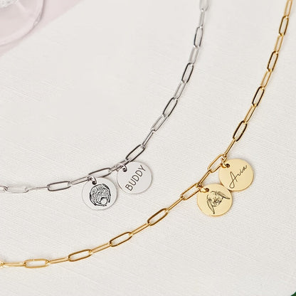 Collier portrait d'animal personnalisé - Pendentif double cercle sur chaîne trombone gravé avec portrait et nom de l'animal, cadeau commémoratif sur mesure pour amoureux des animaux et cadeau pour elle, à porter en toute saison (argent ou or)