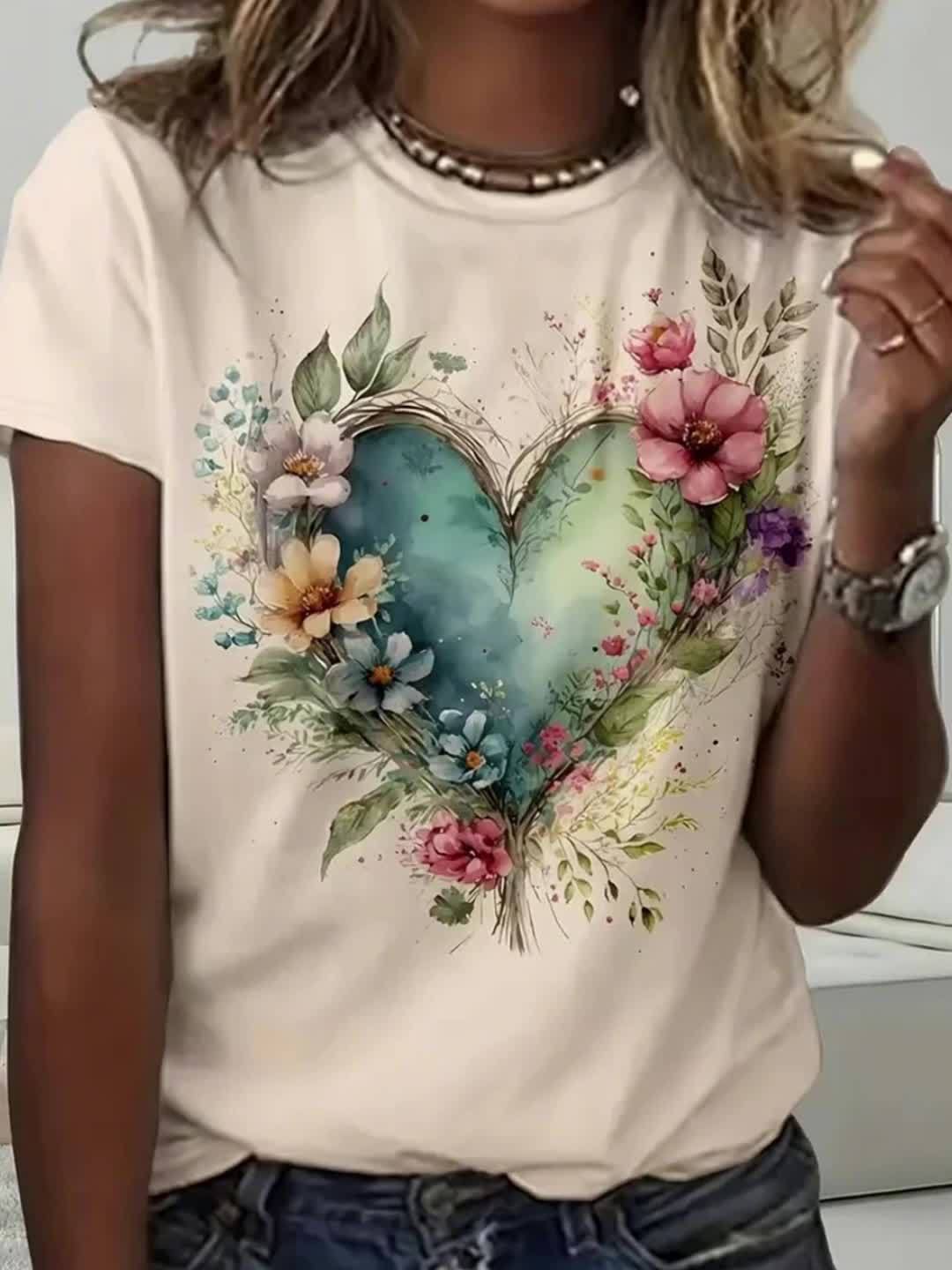 T-shirt à motif cœur floral pour femme, t-shirt graphique à fleurs aquarelle, manches courtes, col rond, haut décontracté ample, printemps été, blanc cassé, S-XXL