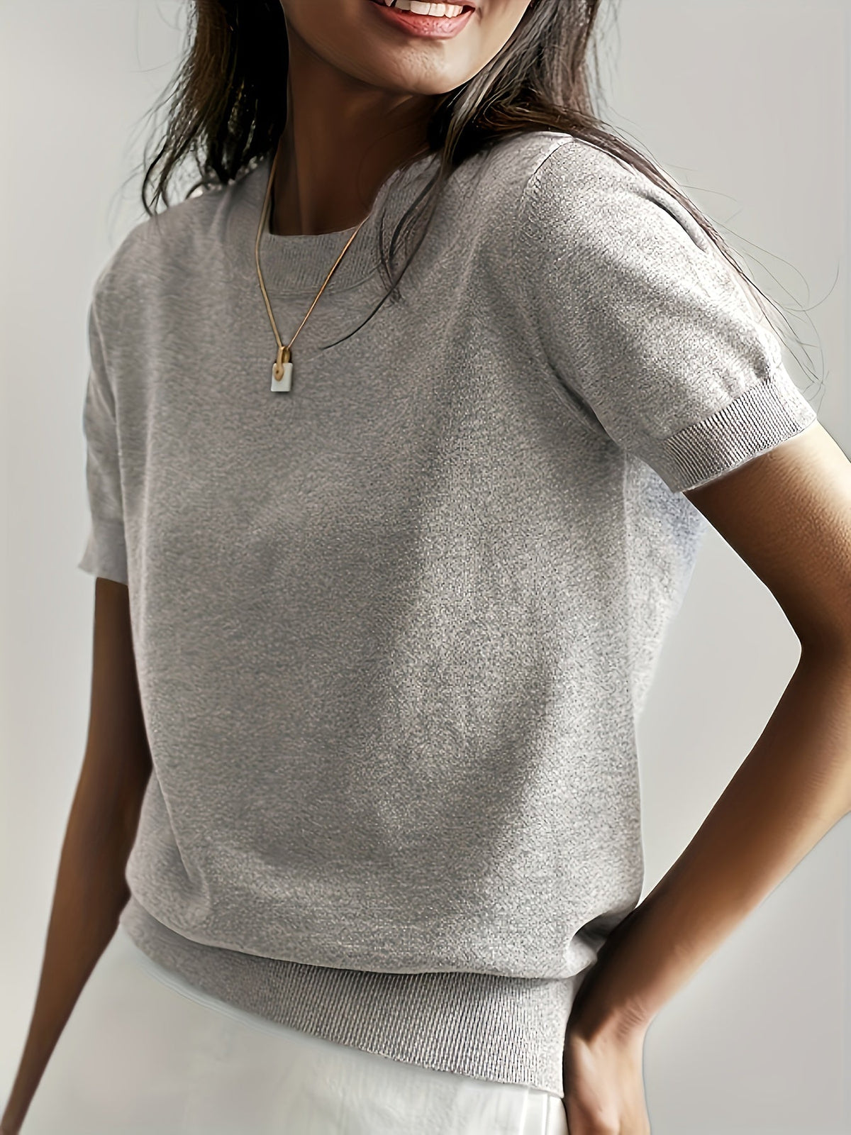 Women's Solid Color Short Sleeve Crew Neck T-Shirt – Lightweight Casual Basic Top for Spring Summer Fall