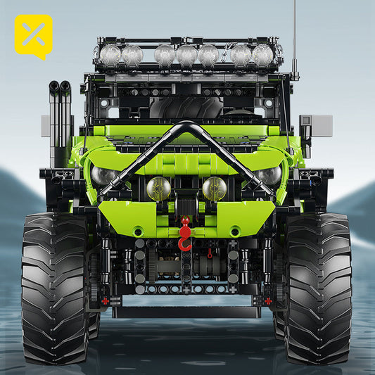 2372pcs 1:8 Scale Large Heavy Cross-Country Building Block Car with Domineering Large Tires – Detailed Off-Road Building Set Display Model Gift for Adults & Kids