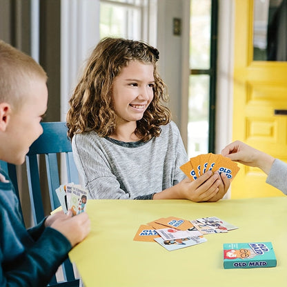 Jeu de 6 cartes pour enfants avec 6 paquets – Pêche, Pouilleux, Huit Américain, Mémo, Slap Jack et cartes Animaux | Soirée jeux en famille à partir de 4 ans, cadeau d'anniversaire et de Noël, cadeau de Noël