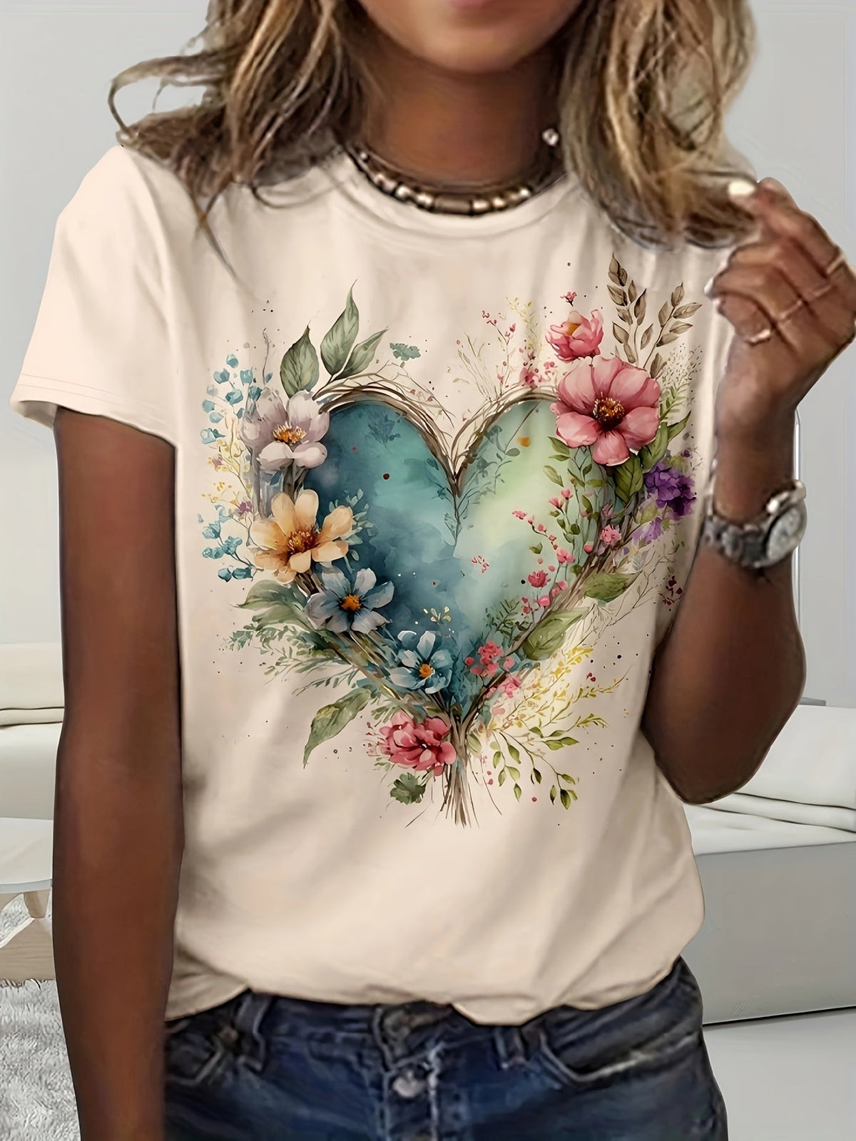 T-shirt à motif cœur floral pour femme, t-shirt graphique à fleurs aquarelle, manches courtes, col rond, haut décontracté ample, printemps été, blanc cassé, S-XXL