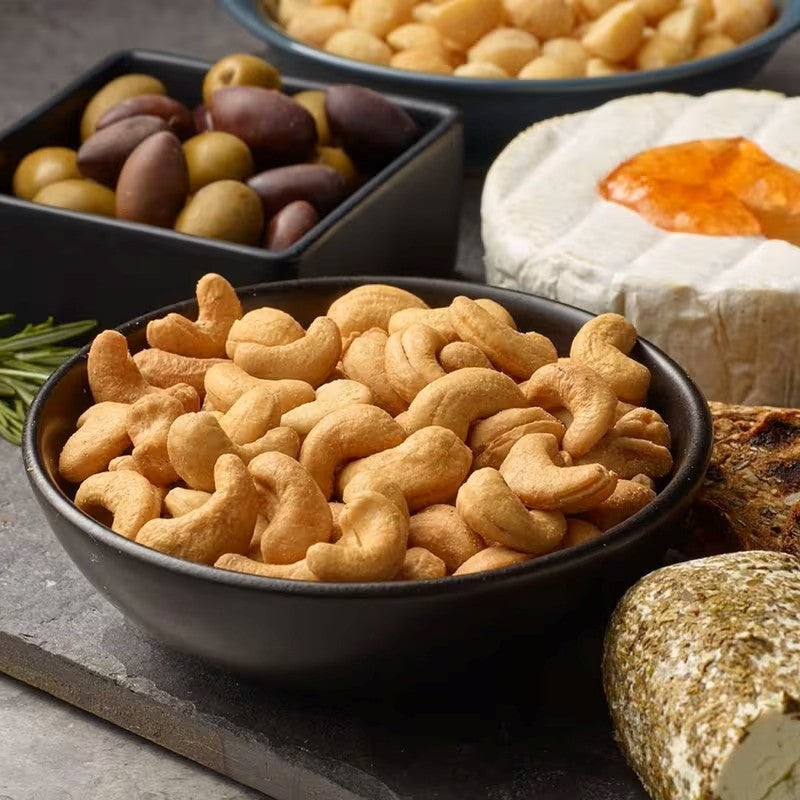 Noix de cajou entières légèrement salées, pot de 935 g, noix grillées à sec pour collation, parfaites pour la randonnée, le bureau ou les voyages