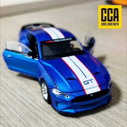 1:42 Scale Ford Mustang GT 2018 Die-Cast Model Car - Blue Zinc Alloy Collectible with Opening Doors, DIY Interchangeable Accessories, Pull-Back Function, Gift for Car Enthusiasts Boys and Adults