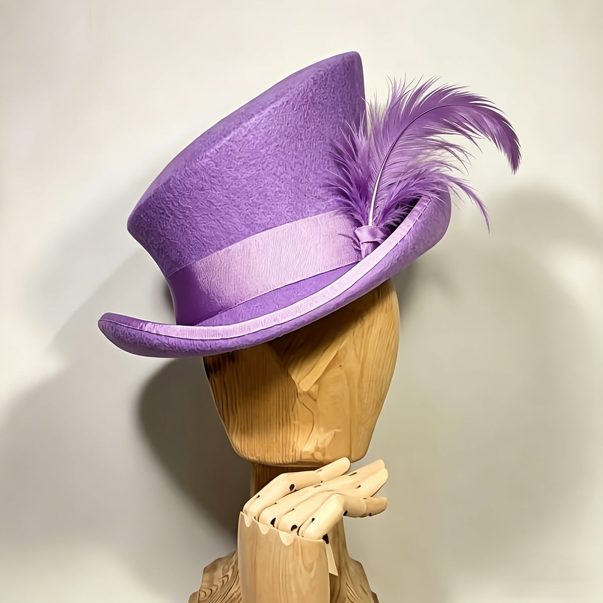 Chapeau Fedora en feutre 100 % laine avec ruban pour femmes et hommes – Haut-de-forme asymétrique ajustable pour église, fêtes et mariages, couvre-chef élégant disponible en 10 couleurs, cadeau de Noël idéal