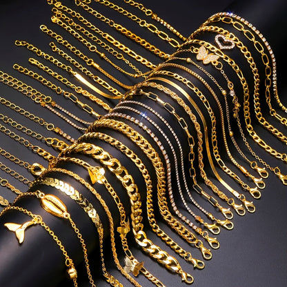 Lot de 22 bracelets de cheville superposés pour femme – Bijoux bohèmes vintage couleur or avec papillons et cœurs en strass, chaînes torsadées à breloques pour plage, fête, vacances, rendez-vous et cadeau