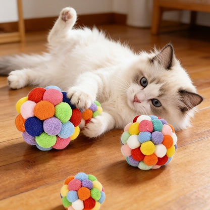 Lot de 2 ou 5 balles à grelot pour chat – Jouets élastiques à mâchouiller pour l'auto-amusement des chats et chatons d'intérieur, balles de chasse légères sans pile aux couleurs aléatoires