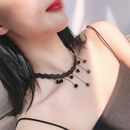 Lot de 20 colliers ras-de-cou gothiques en velours pour femme – Style tatouage en dentelle noire Y2K avec motifs cœur, lune, croix et pendentifs, bijoux tendance pour le cou, cadeau pour fête, festival et usage quotidien