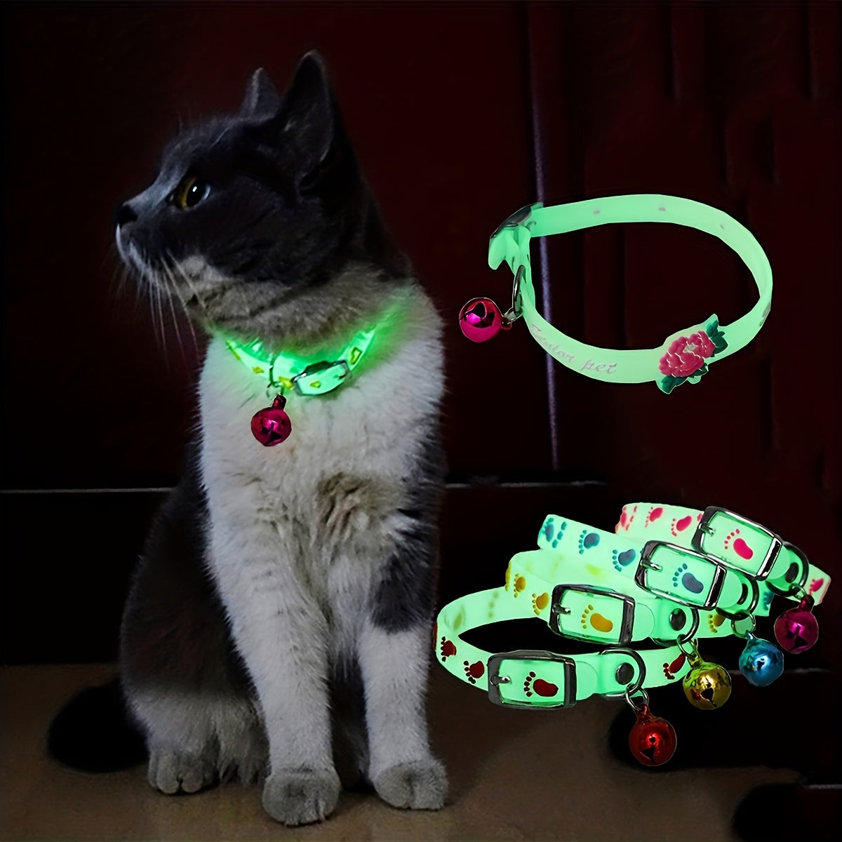 Lot de 4 colliers pour chat phosphorescents avec clochette, colliers réfléchissants de sécurité nocturne pour chats d'extérieur, réactifs à la lumière noire, couleurs assorties, taille unique.