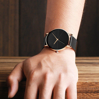Coffret cadeau montre à quartz et bracelet pour homme, 4 pièces - Montre élégante à boîtier en alliage et cadran rond, style sport, décontracté et professionnel, avec bracelet assorti pour le quotidien, les anniversaires et les fêtes.