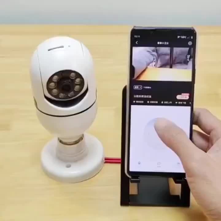 Lot de 2 caméras de sécurité ampoule 4 MP sans fil panoramique 360° HD WiFi 5 GHz/2,4 GHz, vision nocturne, audio bidirectionnel, contrôle par application, caméra de surveillance pour intérieur, maison, garage et animaux.