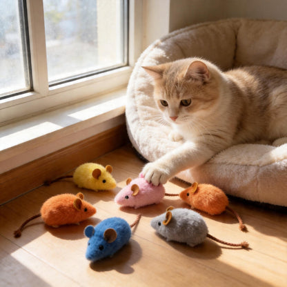 Lot de 3 jouets en peluche couineurs pour chat – Souris à longue queue et arête de poisson, jouets interactifs à mâcher type herbe à chat avec sifflet intégré, jouets durables pour le nettoyage des dents, sans pile, couleurs aléatoires