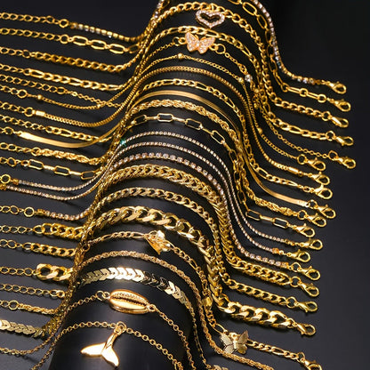 Lot de 22 bracelets de cheville superposés pour femme – Bijoux bohèmes vintage couleur or avec papillons et cœurs en strass, chaînes torsadées à breloques pour plage, fête, vacances, rendez-vous et cadeau