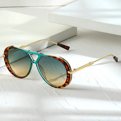 Lunettes de soleil rondes à double pont colorées pour femmes – Monture circulaire rétro avec protection UV, lunettes tendance pour festivals d'été et cadeau d'anniversaire pour elle