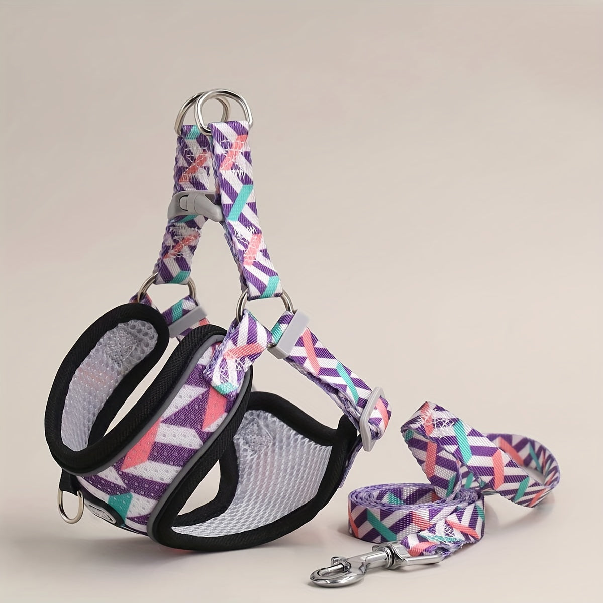 Ensemble harnais et laisse pour chien - Harnais anti-traction pour chien, harnais réfléchissant réglable pour petits, moyens et grands chiens, harnais de promenade facile à mettre et à enlever, anti-fugue, pour usage intérieur et extérieur