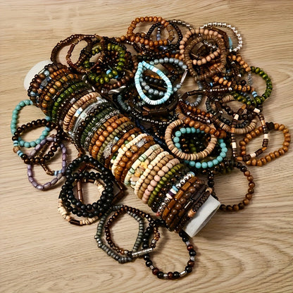 Lot de 36 bracelets à perles en bois style bohème pour femmes et hommes – Faits main, style vintage avec breloques en alliage de zinc, lot de bijoux en gros pour cadeaux et fêtes