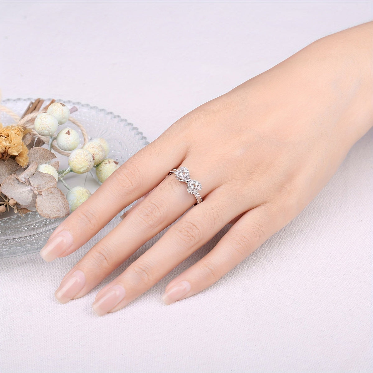 Bague nœud en argent sterling 925 pour femme – Design nœud en zircone cubique étincelant, disponible en finitions argent, or jaune et or rose, bijou délicat et hypoallergénique pour rendez-vous, usage quotidien et cadeaux, tailles 4-10
