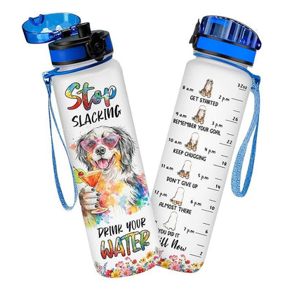 Gourde Bouvier bernois 950 ml avec marqueur temporel et couvercle rabattable – Gourde de sport motivante avec suivi d'hydratation et dragonne, cadeau réutilisable sans BPA pour les amoureux des chiens