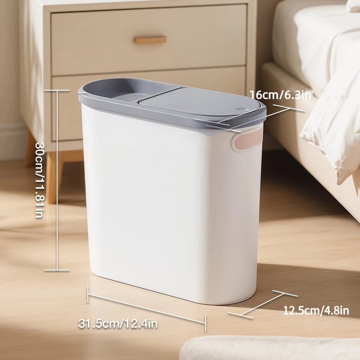 Petite poubelle de salle de bain avec poignées intégrées, lot de 1 ou 2 – Corbeille à papier en plastique antirouille, design gain de place pour salle de bain, buanderie et bureau, sacs poubelle inclus