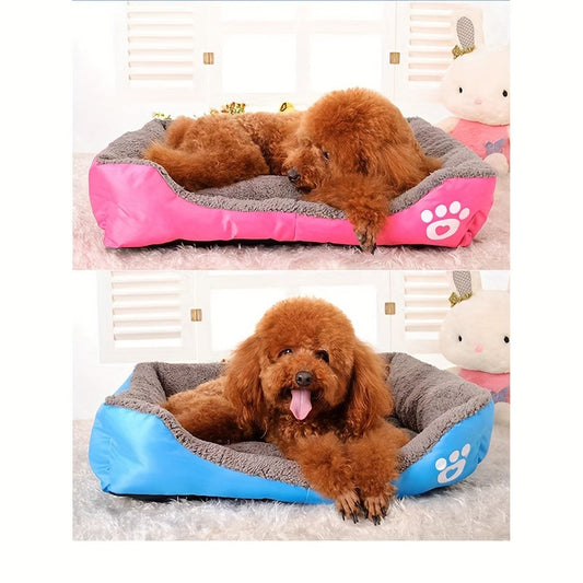 Panier d'hiver douillet pour petits chiens et chats – Nid carré chaud et lavable aux couleurs bonbon pour Chihuahua, Loulou de Poméranie, Shih Tzu et petites races, panier en peluche douce pour chien et chat