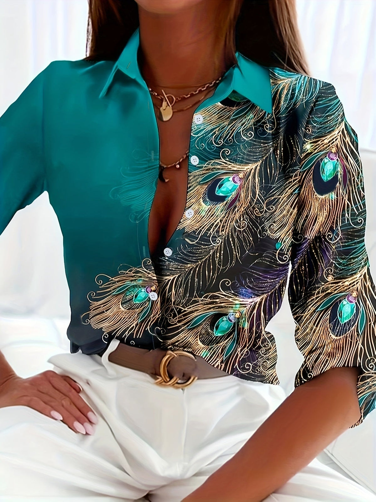 Chemisier élégant pour femme à imprimé paon et boutonnage sur le devant | Chemise en polyester tissé turquoise et doré à col classique pour le bureau, les fêtes et toute saison