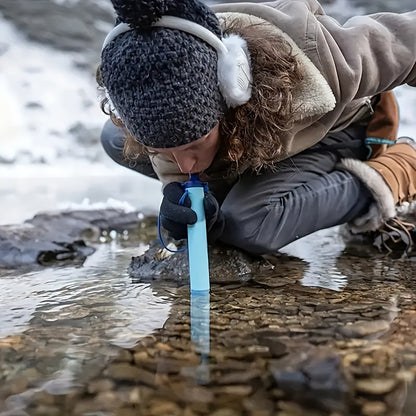 Paille filtrante personnelle, mini purificateur d'eau, équipement de survie pour la randonnée, le camping, les voyages et les situations d'urgence, paille de filtration portable éliminant les bactéries et les contaminants - Options par lot de 1, 2 et 4