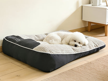 Canapé-lit futon de luxe à carreaux pour chiens et chats de taille moyenne et grande – Garnissage en polyester doux toutes saisons, fond antidérapant, parfait pour les golden retrievers, comprend des balles jouets en bonus, lit douillet pour chien