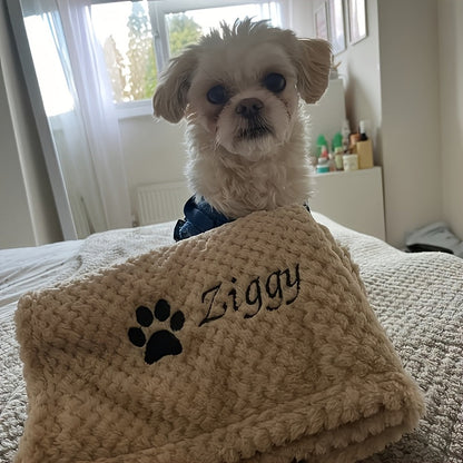 Couverture pour animaux de compagnie brodée personnalisée – Plaid personnalisé avec nom ou initiales, couverture douillette et douce pour petits chiens et chats, cadeau de décoration chaleureux pour panier d'animal