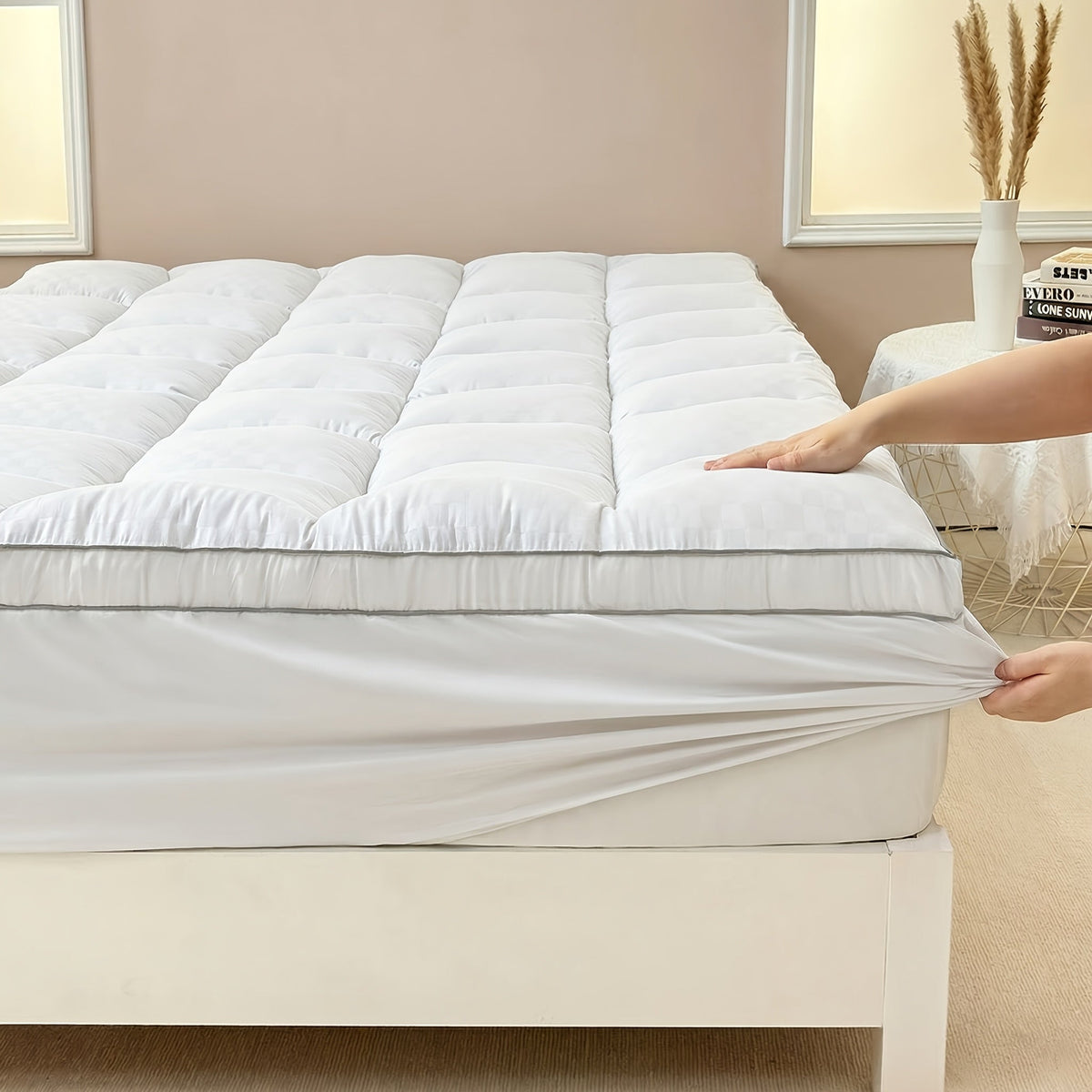 Surmatelas matelassé 1000 GSM rafraîchissant - Protège-matelas ajusté à poches profondes de 20 à 53 cm, doux pour lits simple, double, grand, très grand et très grand californien