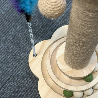 Arbre à chat multi-niveaux en sisal de qualité supérieure avec 6 balles jouets en bois, 2 balles suspendues et 2 plumeaux, base antidérapante, arbre à chat interactif pour chats d'intérieur et chatons