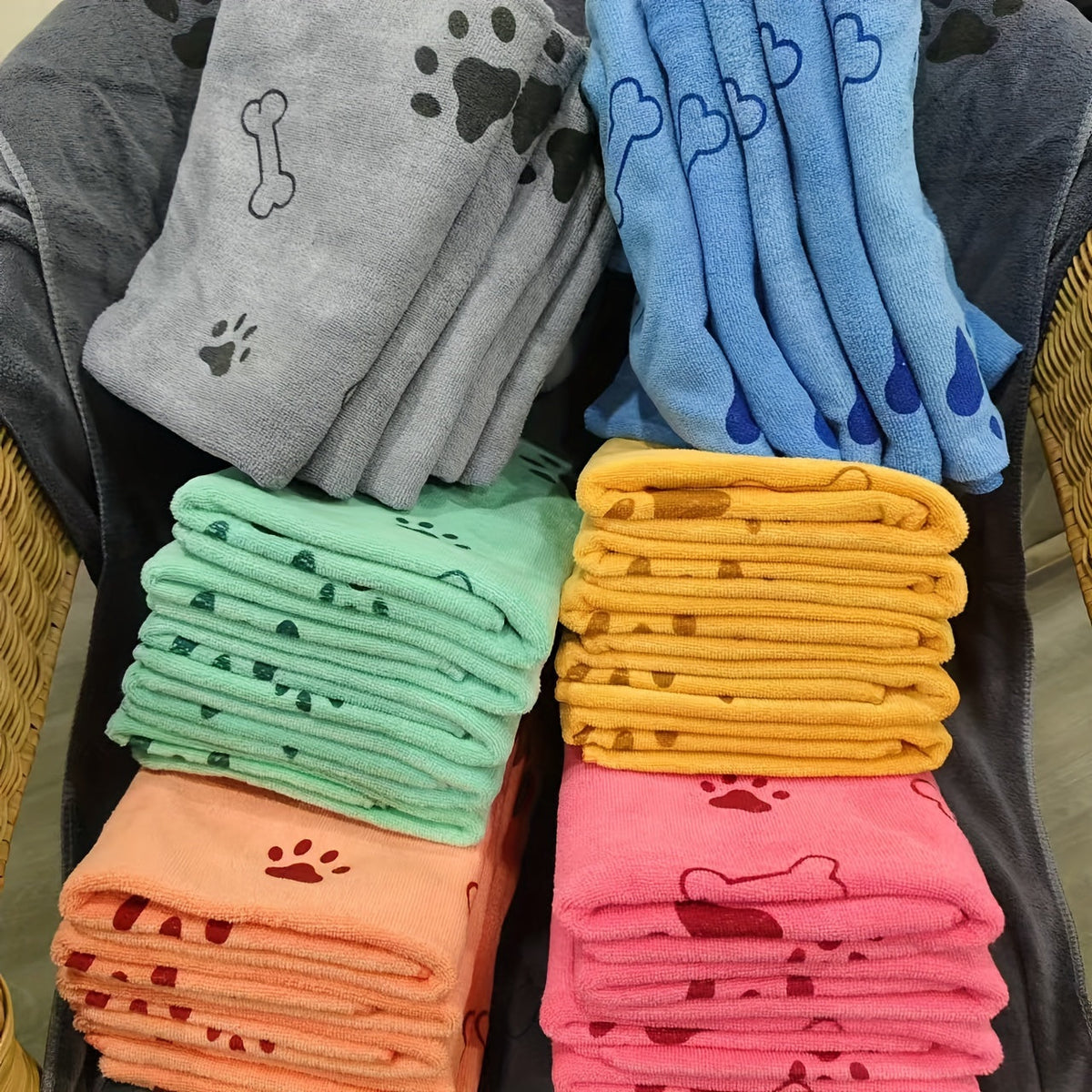 Lot de 2 serviettes en microfibre super absorbantes pour chiens et chats – Serviettes de bain à séchage rapide extra larges de 50 x 100 cm avec joli motif d'empreintes de pattes, ensemble de serviettes de séchage douces pour chiots et chatons