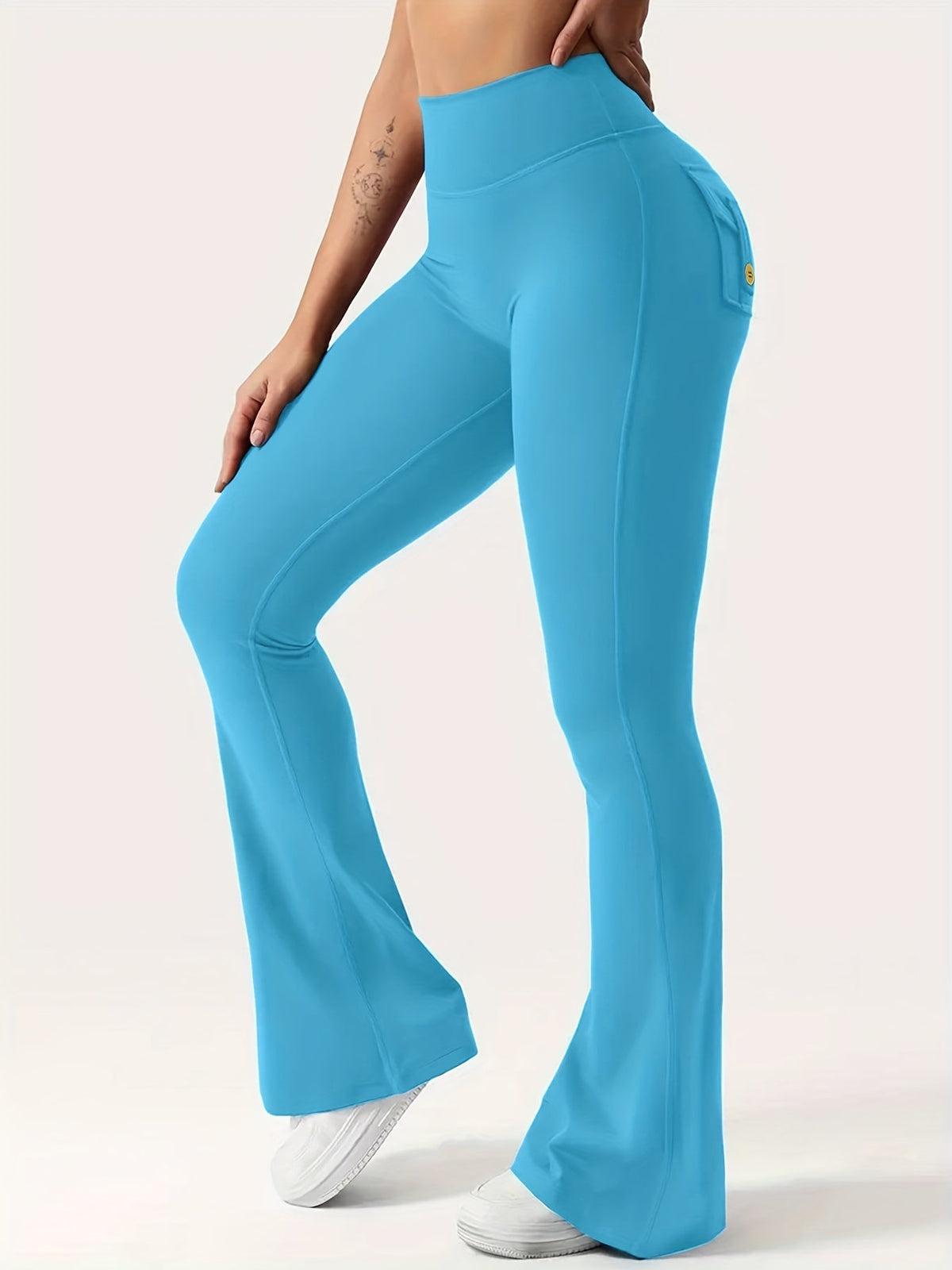 Ensemble 3 pièces pour femme : pantalon de yoga évasé à taille haute avec ceinture et poches, legging galbant effet push-up, squat-proof, 90 % polyester extensible, coupe évasée pour le sport, la gym, la course et le quotidien
