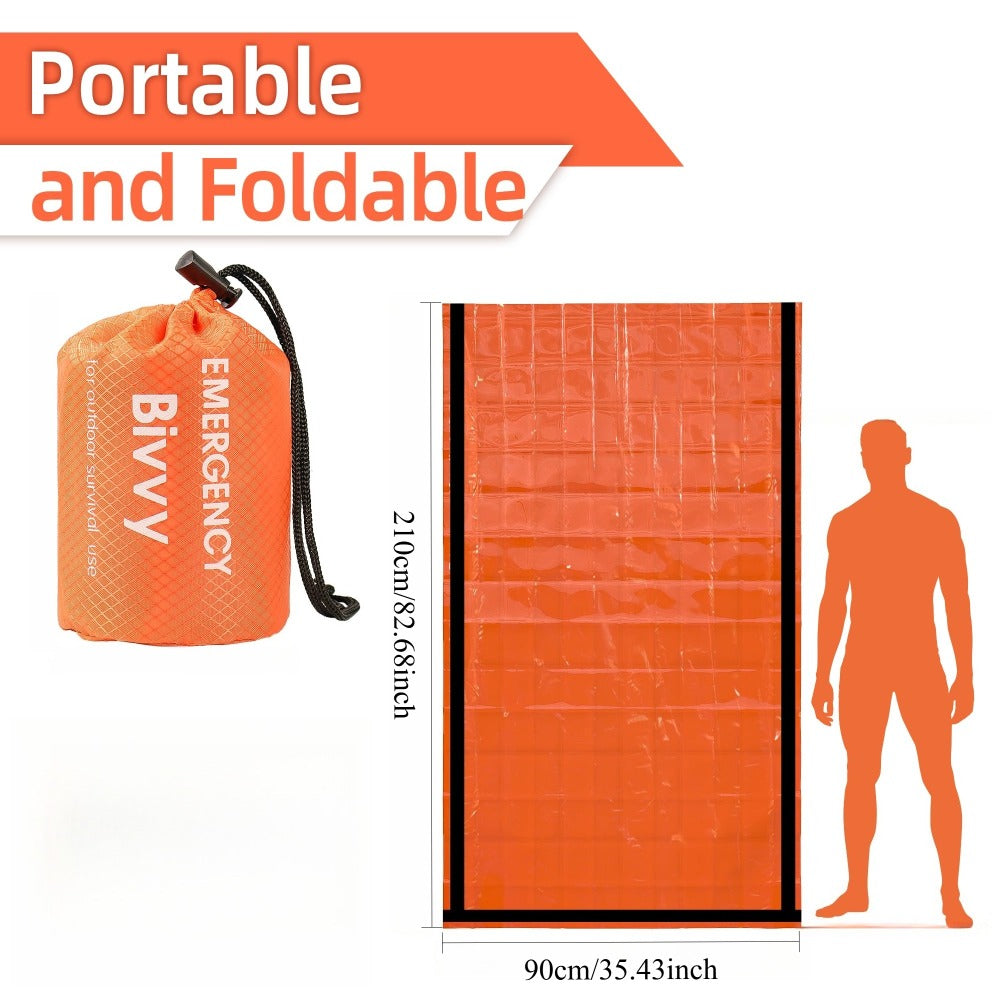 Kit de 4 sacs de couchage d'urgence en Mylar – 2 sacs de couchage thermiques de survie + 2 sifflets, abri portable léger pour le camping, la randonnée, le trekking, la survie en plein air et les urgences