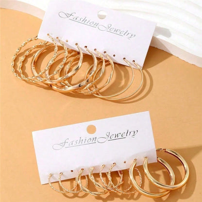 Lot de 16 boucles d'oreilles minimalistes en métal torsadé pour femme – Coffret cadeau hypoallergénique composé de clous et de créoles dorés pour le quotidien, les fêtes et les occasions spéciales