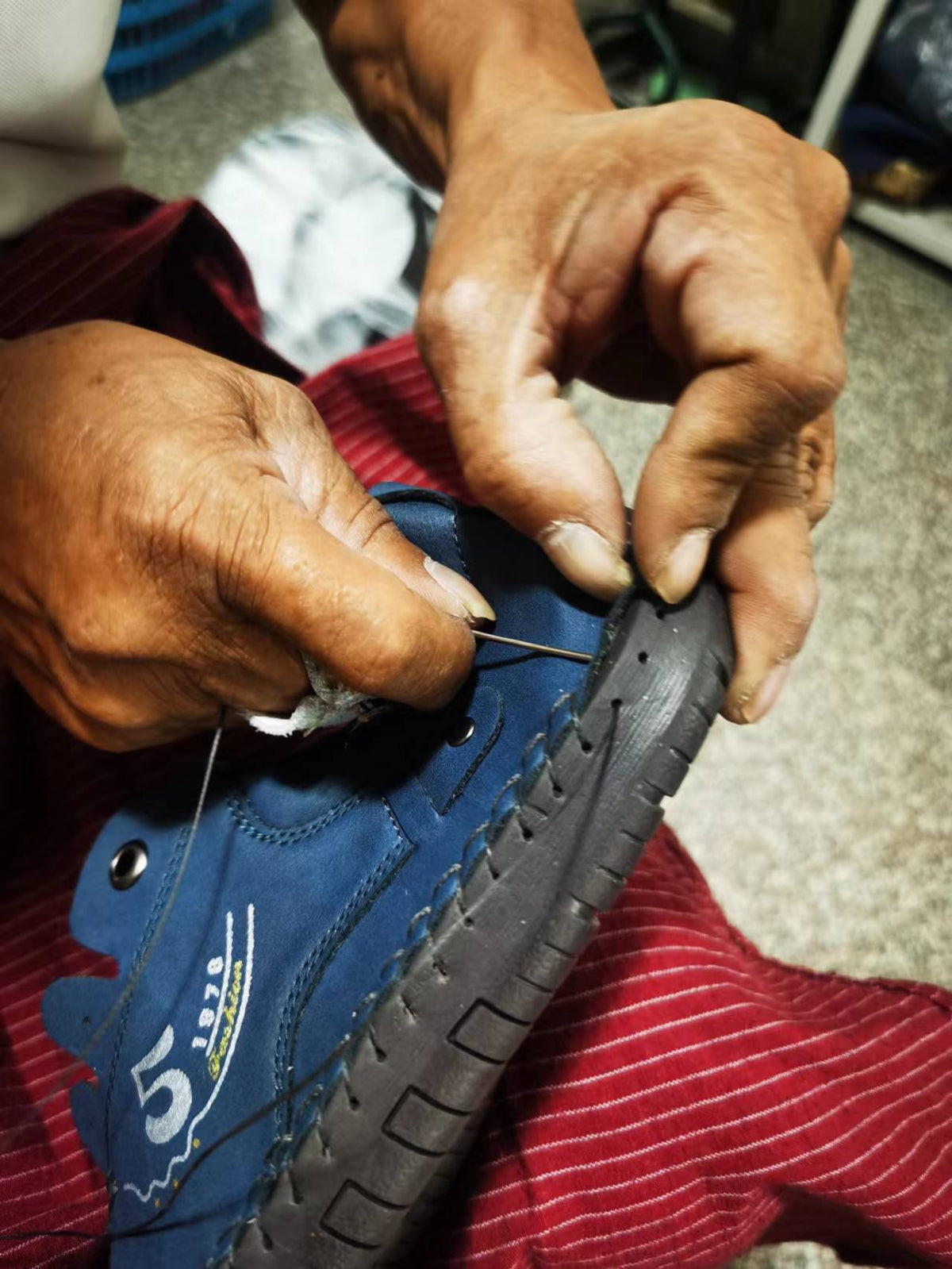 Baskets décontractées cousues main pour homme – Chaussures de marche légères à semelle plate, disponibles en noir, kaki, bleu, vert militaire et brun jaunâtre, pointures US 7,5 à 12,5