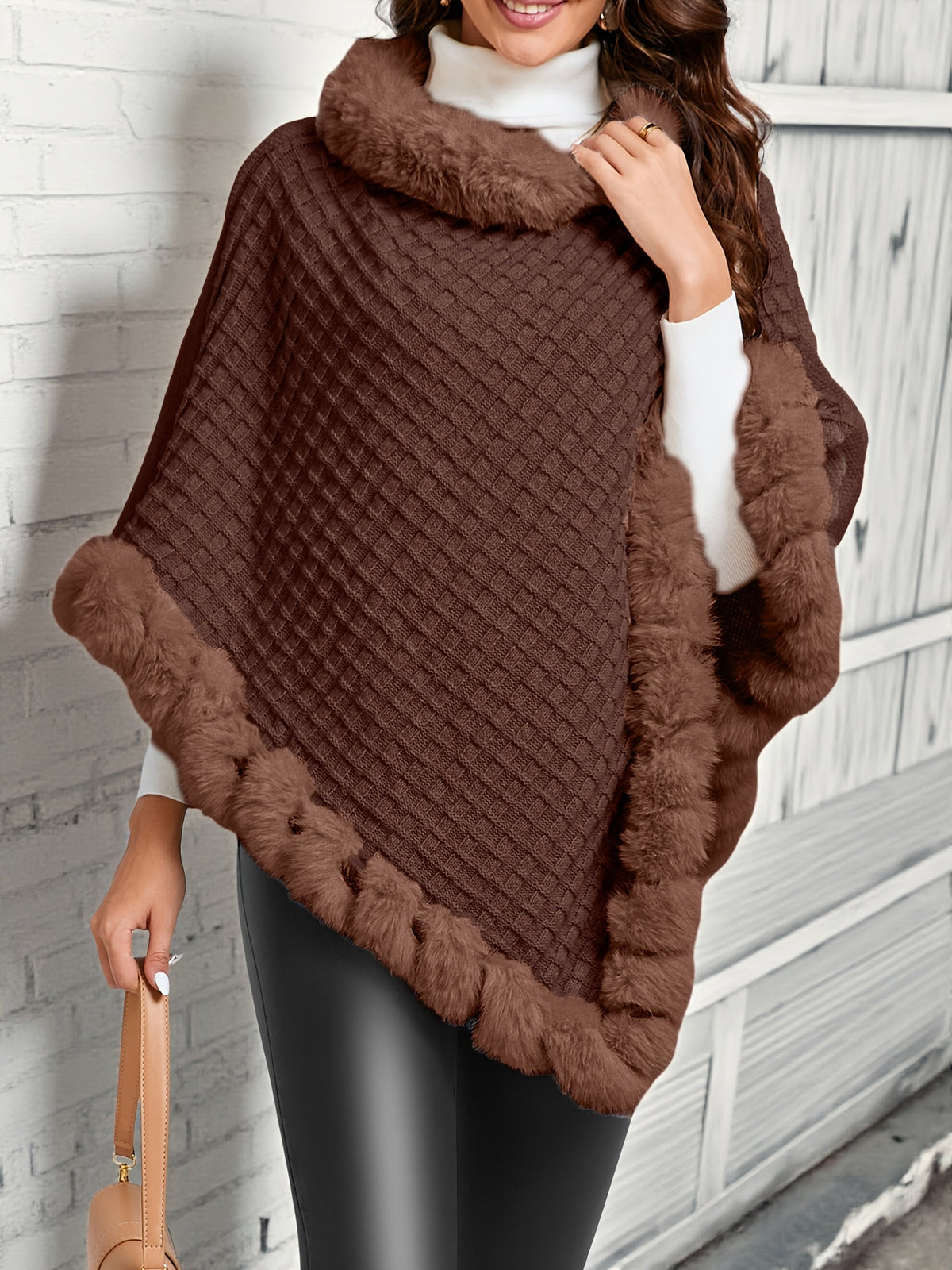 Poncho châle en tricot gaufré pour femme avec bordure en fausse fourrure - Pull élégant sans manches à col montant, cape enveloppante chaude de couleur unie pour l'automne et l'hiver, 8 couleurs taille unique